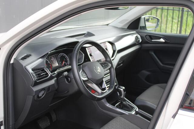Volkswagen T-Cross 1.0 TSI Style 110pk - ACC - LED - Carplay - Camera - Stoelverwarming - Rijklaar