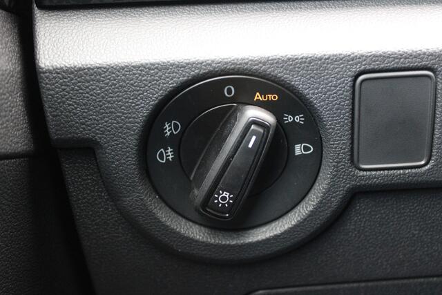 Volkswagen T-Cross 1.0 TSI Style 110pk - ACC - LED - Carplay - Camera - Stoelverwarming - Rijklaar