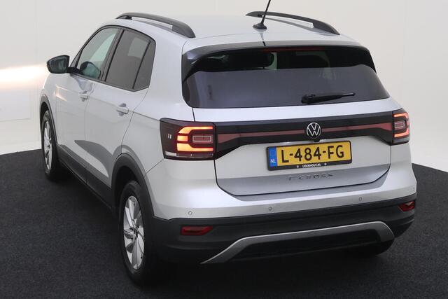 Volkswagen T-Cross 1.0 TSI Life / PARK. SENSOREN + CAMERA/ ADAPT. CRUISE/ APP-CONNECT/ NAVI/ AIRCO/ DAB