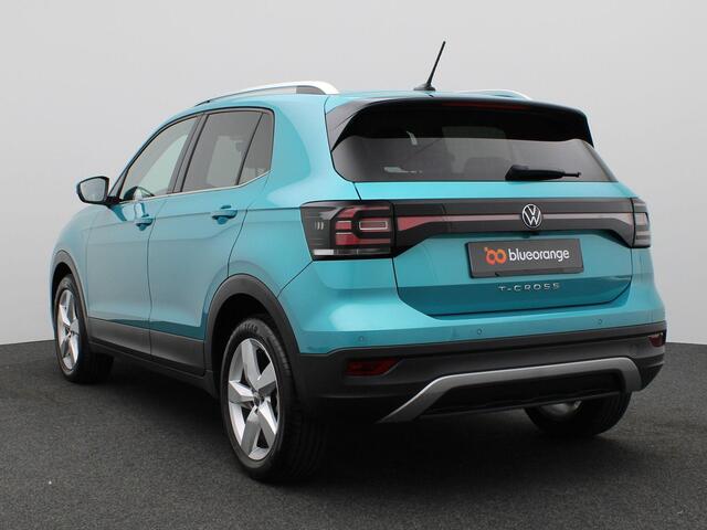 Volkswagen T-Cross 1.5 TSI Style 150PK DSG Adaptieve Cruise Controle, Achteruitrijcamera, LED koplampen, Side Assist, Stoelverwarming, Navi, Elektr. Inkl. Buitenspiegels, 17" LM Velgen