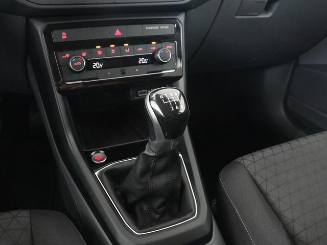 Volkswagen T-Cross 1.0 TSI Life | Carplay | Navigatie | Keyless | Virtual Cockpit | Climate control | Adaptive cruise | Dodehoek detectie | Getint glas