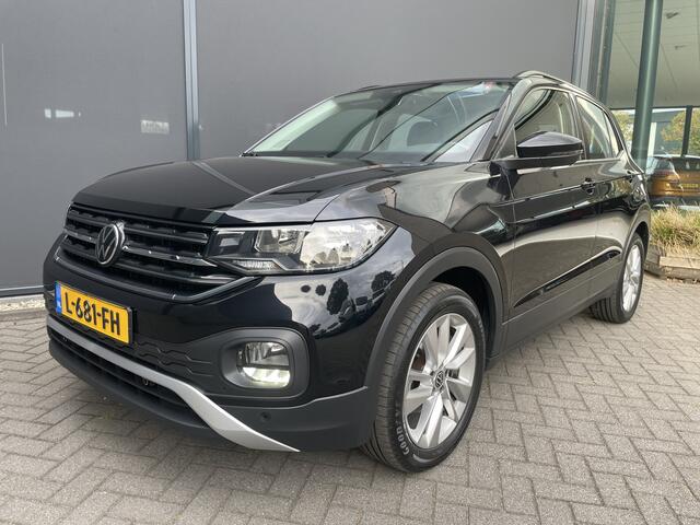 Volkswagen T-Cross 1.0 TSI Life Achteruitrijcamera - Cruise control - Airco - Trekhaak - Dakrails - Stuur leder - Stuur multifunctioneel