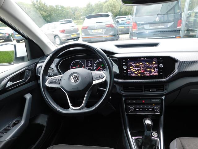 Volkswagen T-Cross 1.0 TSI Style, Navi, Carplay, Camera, Trekhaak.
