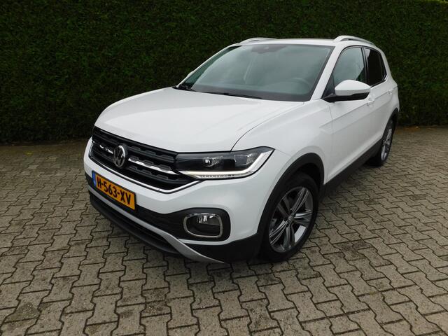 Volkswagen T-Cross 1.0 TSI Style, Navi, Carplay, Camera, Trekhaak.
