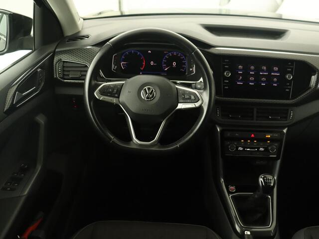 Volkswagen T-Cross 1.0 TSI Style | Camera | Keyless | Virtual Cockpit | Sportstoelen | Carplay | Adaptive cruise | Half leder | Full LED | Getint glas | LMV 17 inch