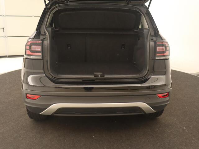 Volkswagen T-Cross 1.0 TSI Style | Camera | Keyless | Virtual Cockpit | Sportstoelen | Carplay | Adaptive cruise | Half leder | Full LED | Getint glas | LMV 17 inch
