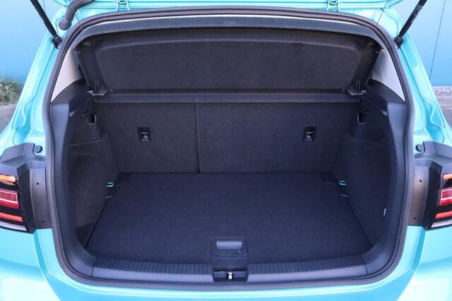 Volkswagen T-Cross 1.0 TSI Life Executive CARPLAY|ADAPT.CRUISE|CAM|DIGI.DASHB|NAV|AC|PDC|LMV 1'EIG