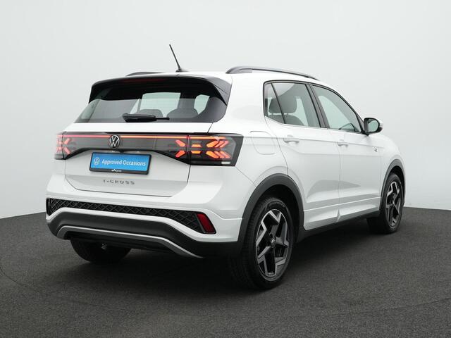 Volkswagen T-Cross 1.0 TSI 115 pk DSG R-Line Edition | IQ Light | Stoelverwarming | Achteruitrijcamera | Adaptive Cruise | 17 inch