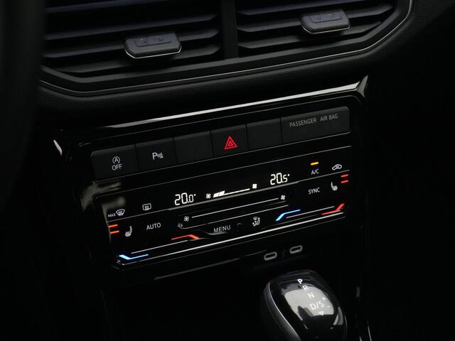 Volkswagen T-Cross 1.0 TSI 115 pk DSG R-Line Edition | IQ Light | Stoelverwarming | Achteruitrijcamera | Adaptive Cruise | 17 inch