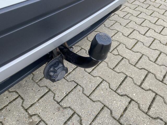 Volkswagen T-Cross 1.0 TSI Life Trekhaak, App-Connect & Adaptive Cruise