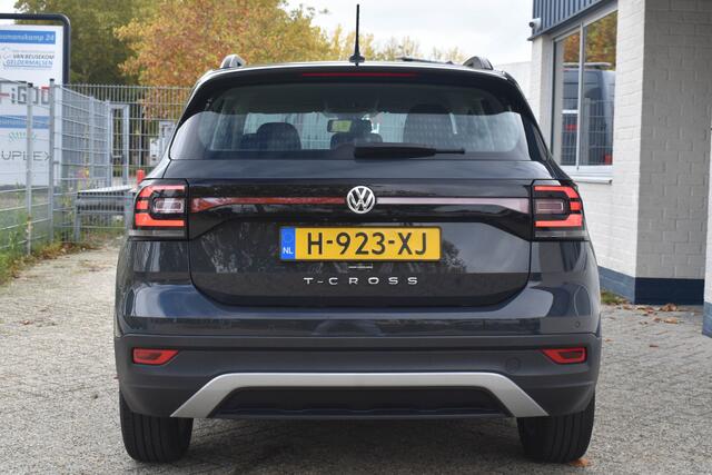 Volkswagen T-Cross 1.0 TSI Life Business | ACC | Carplay | Navi | Clima | Blind Spot | Parkeersensoren