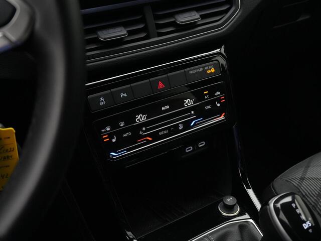 Volkswagen T-Cross 1.0 TSI 115 pk DSG R-Line Edition | IQ Light | Sportstoelen | Parkeersensoren voor/achter | Stoelverwarming | Carplay | 17 inch
