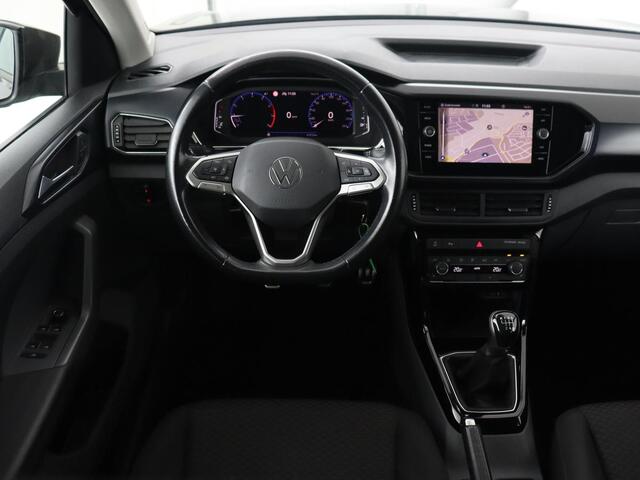Volkswagen T-Cross 1.0 TSI R-Line | Camera | Carplay | Stoelverwarming | Cruise Control Adaptief | LED koplampen | LMV 18 |