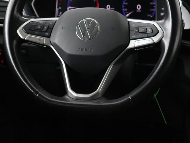 Volkswagen T-Cross 1.0 TSI R-Line | Camera | Carplay | Stoelverwarming | Cruise Control Adaptief | LED koplampen | LMV 18 |