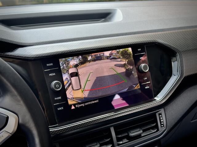 Volkswagen T-Cross 1.5 TSI AUT7 150PK R-LINE 93D.KM! NAVI CAMERA APPLE-CARPLAY LED LMV PDC