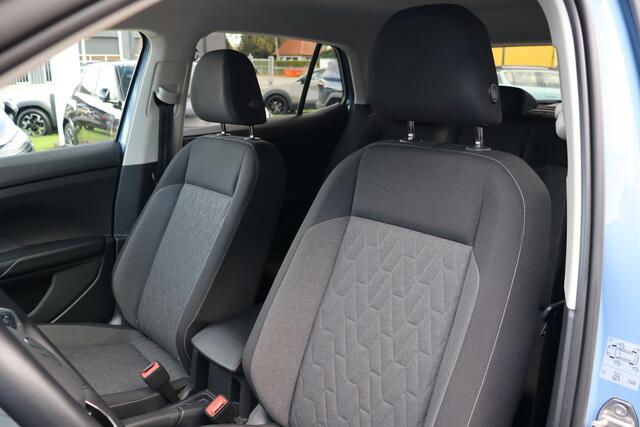 Volkswagen T-Cross 1.0 TSI Life Edition Automaat | Camera | Carplay | Stoelverwarming | Airco | Beats