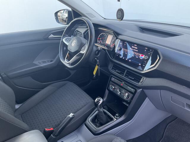 Volkswagen T-Cross 1.0 TSI Life Trekhaak Carplay Adap.Cruise Hoogzitter NL-Auto 68050KM!