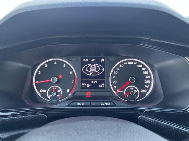 Volkswagen T-Cross 1.0 TSI Life Trekhaak Carplay Adap.Cruise Hoogzitter NL-Auto 68050KM!