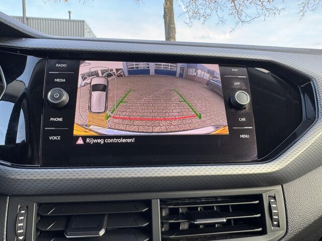 Volkswagen T-Cross 1.5 TSI R-Line | achteruitrijcamera | cruise control | rijklaarp