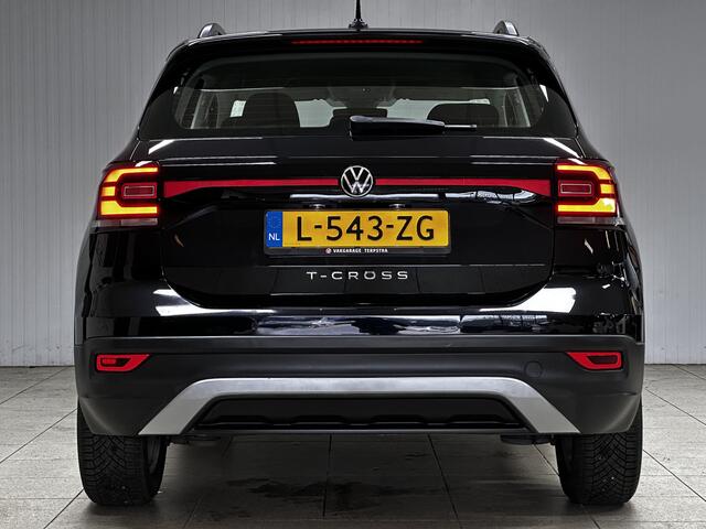 Volkswagen T-Cross 1.0 TSI Life/ Apple + Android/ Virtual Cockpit/ 16'' LMV/ DAB+/ Clima/ Adaptive Cruise/ Lane-Assist./ PDC V+A/ Navi/ Elek. pakket/ Isofix/ Bluetooth/ Multi. LEDER. Stuur/ Mistl./ LED Dagrijverl.