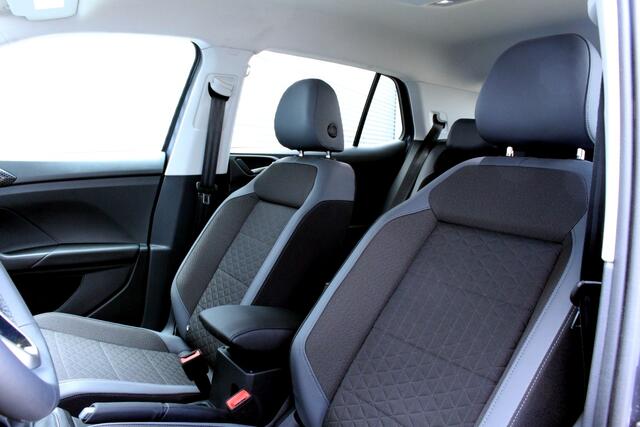 Volkswagen T-Cross 1.0 TSI DSG Style VIRTUAL DASB CARPLAY NAV ACC DAB CAMERA STOELVW '22