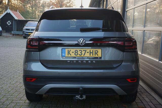 Volkswagen T-Cross 1.0 TSI Life Trekhaak/Navi/App-Connect!