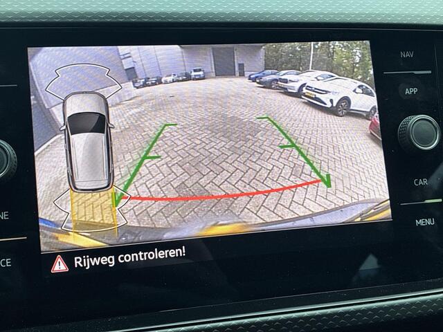 Volkswagen T-Cross 1.0 TSI 110pk DSG Style · Camera · Apple/Android Car Play · ACC · Active Info Display · Navigatie · P-Sensoren · Clima · Garantie t/m 13-10-2027 of 100.000km