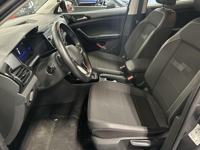 Volkswagen T-Cross 1.0 TSI 110pk DSG Life · Apple/Android Car Play · Navigatie · P-Sensoren · Getint Glas · 17'' Inch · Garantie t/m 05-10-2026 of 100.000km