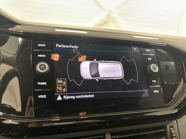 Volkswagen T-Cross 1.0 TSI 110pk DSG Life · Apple/Android Car Play · Navigatie · P-Sensoren · Getint Glas · 17'' Inch · Garantie t/m 05-10-2026 of 100.000km