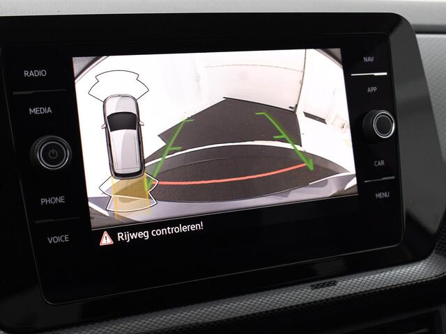 Volkswagen T-Cross Life Edition 1.0 TSI 95 pk 5 versn. Hand · Comfort pakket · 17" Bangalore· MEGA Sale- Prijs is incl. inruilbonus -