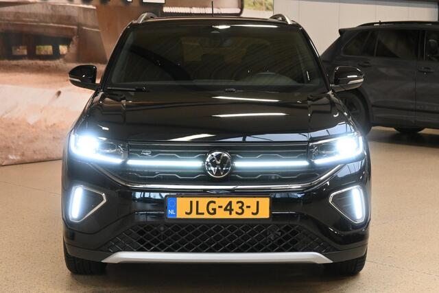 Volkswagen T-Cross 1.5 TSI 150pk R-Line Edition | IQ. Light | Trekhaak | Camera | 100% (Dealer) onderhouden label