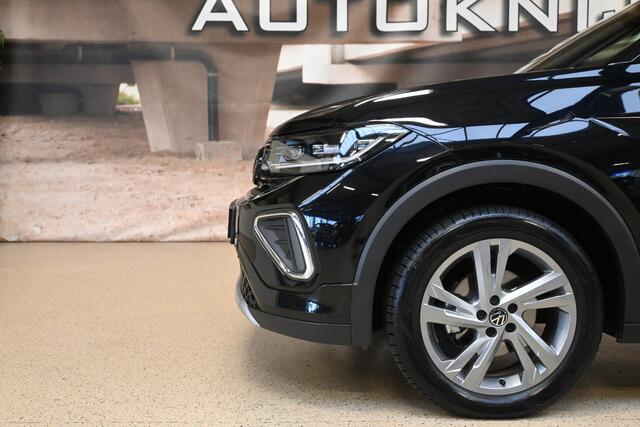 Volkswagen T-Cross 1.5 TSI 150pk R-Line Edition | IQ. Light | Trekhaak | Camera | 100% (Dealer) onderhouden label