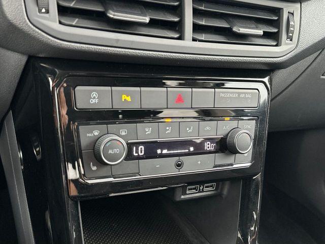 Volkswagen T-Cross 1.0 TSI United / Navi / Trekhaak / Carplay / LED / Climate Control / Stoelverwarming