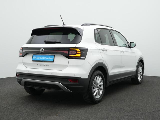 Volkswagen T-Cross 1.0 TSI 95 pk Life | Parkeersensoren voor/achter | Adaptive Cruise | Carplay | LM Velgen