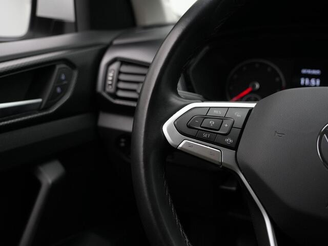 Volkswagen T-Cross 1.0 TSI 95 pk Life | Parkeersensoren voor/achter | Adaptive Cruise | Carplay | LM Velgen