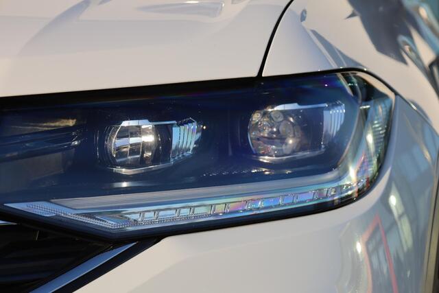 Volkswagen T-Cross 1.0 TSI Style 115PK / 85kW, Voorstoelen verwarmbaar, navigatie, Apple Carplay & Android Auto, dodehoek detectie (side assist), digital cockpit pro, adaptieve cruise control (acc), achteruitrijcamera (rear view), elektrisch verstel-, verwarm- en inklapbare