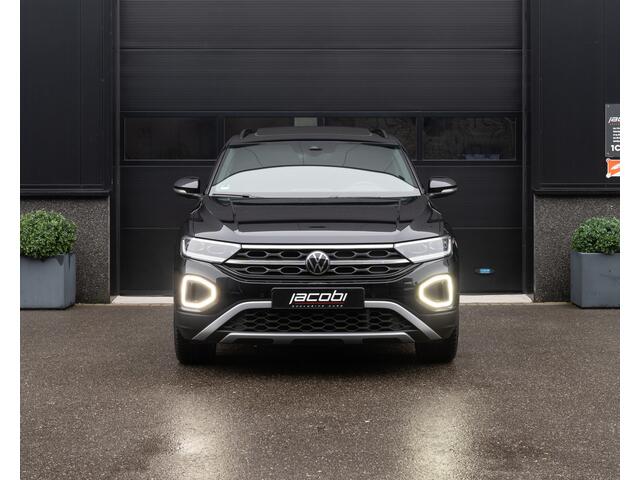 Volkswagen T-Roc 1.5 TSI R-Line 150PK | Virtual | Pano | Keyless | Massage Ergo Active | Camera | Lane & Side Assis | Front Assis | Sfeer | Elekt Achterklep