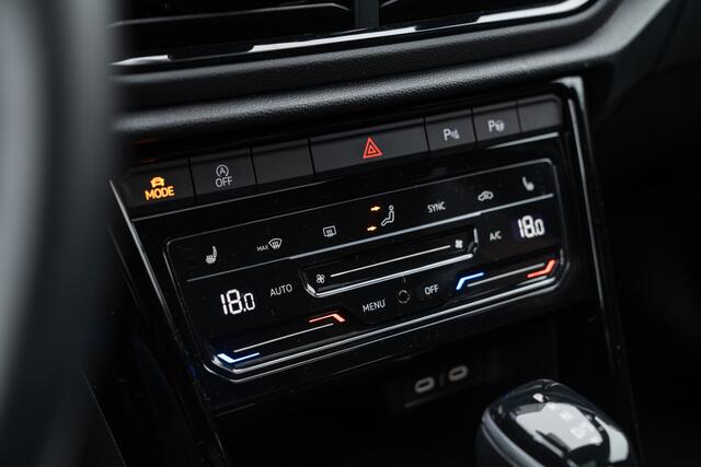 Volkswagen T-Roc 1.5 TSI R-Line 150PK | Virtual | Pano | Keyless | Massage Ergo Active | Camera | Lane & Side Assis | Front Assis | Sfeer | Elekt Achterklep