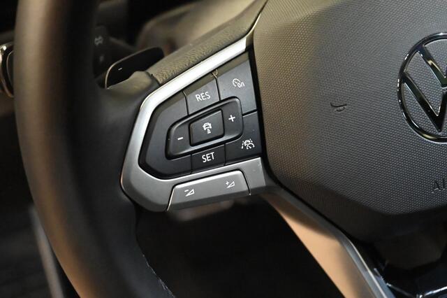 Volkswagen T-Roc 1.5 TSI AUTOMAAT R-Line IQ|PANO|BEATS|TREKHAAK