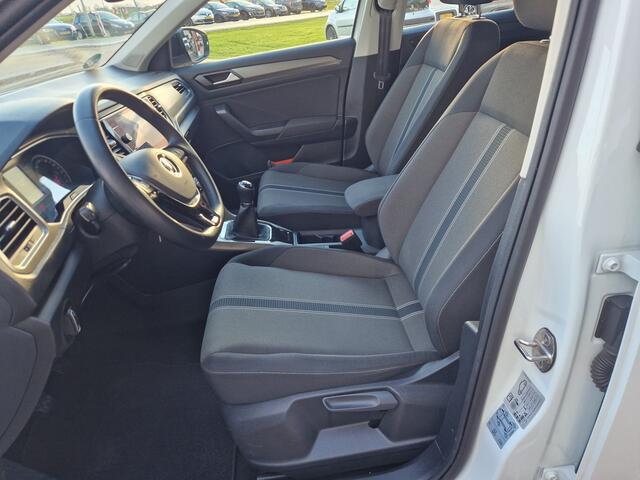 Volkswagen T-Roc 1.0 TSI Style Business 12 MND BOVAG GAR. | NAVI | TWO TONE LAK | ACC | PDC V+A | CLIM. CONTR. | APPLECARPLAY/ANDROID AUTO