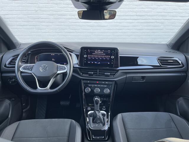 Volkswagen T-Roc 1.5 TSI Style | Pano | CarPlay | ACC | IQ Light | DAB+ | 18 inch