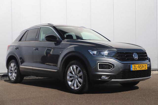 Volkswagen T-Roc 1.0 TSI Sport Virtual 17 inch Keyless Navigatie Achteruitrijcamera Carplay Android Adaptive Cruise Lane Assist Full LED Getint Glas