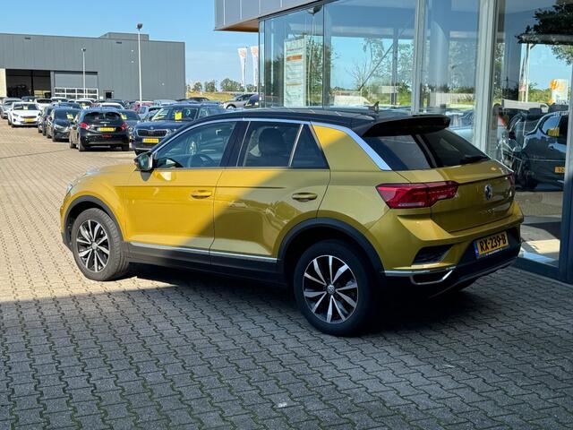 Volkswagen T-Roc 1.0 TSI 115 pk Style - Navigatie orgineel