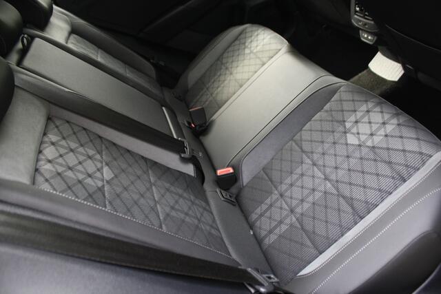 Volkswagen T-Roc 1.5 TSI R-Line - VIRTUAL COCKPIT - NAVIGATIE - CAMERA