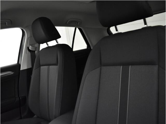 Volkswagen T-Roc Life Edition 1.0 TSI 116 pk 6 versn. Hand · Airconditioning automatisch, 2-zone (climatronic) · Multimedia pakket ·