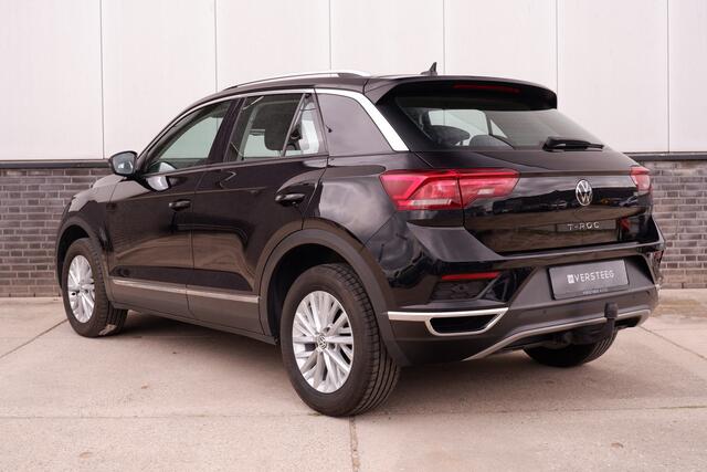 Volkswagen T-Roc 1.5 TSI Sport | LED | Trekhaak | Carplay | Camera | PDC