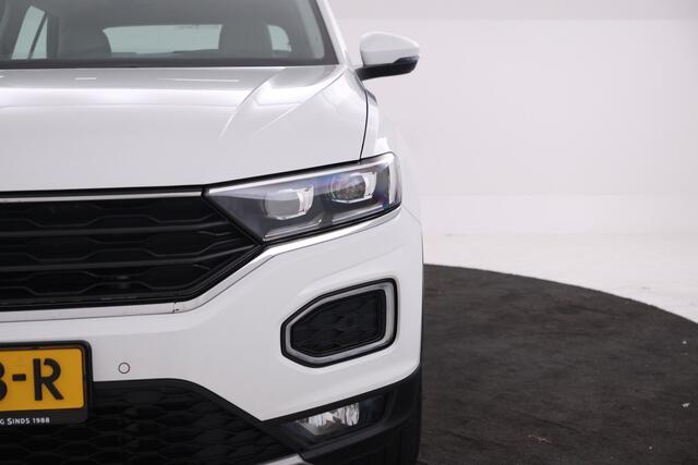 Volkswagen T-Roc 2.0 TDI Sport Automaat, Panorama, Leer, Climate,