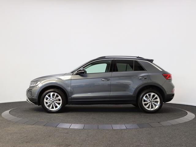 Volkswagen T-Roc 1.5 TSI Life Bns | Private Lease 639,- | Navigatie | Camera | K