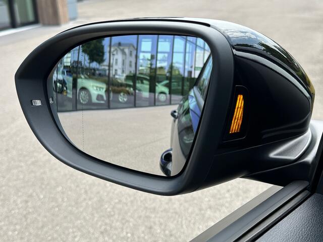 Volkswagen T-Roc 1.5 TSI 150pk DSG Style Carplay | Camera | Keyless | Elek. Achterklep | Rijklaar incl. garantie