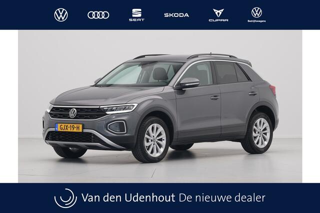 Volkswagen T-Roc 1.5 TSI 150pk DSG Life Edition Navi via App Pdc Clima Acc 63